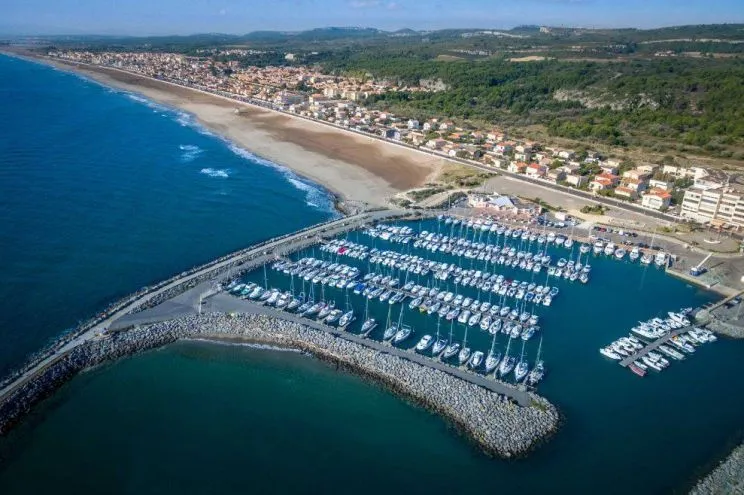Port Occitanie, marina in Argens-Minervois, France — photo 3