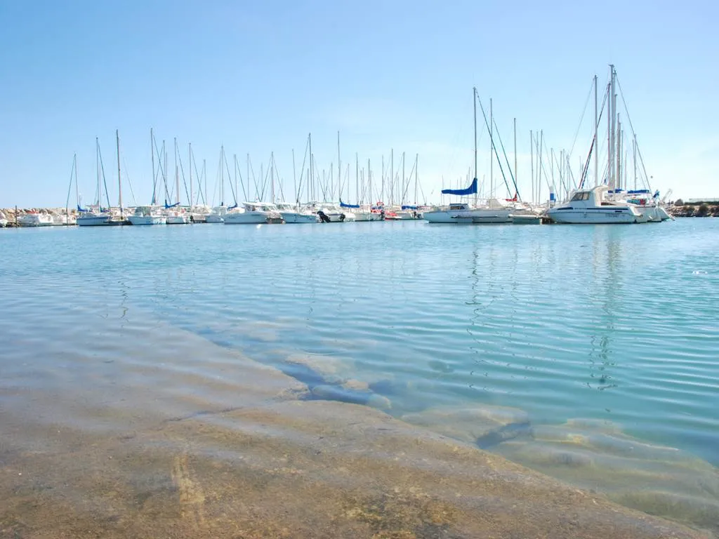 Port Occitanie, marina in Argens-Minervois, France — photo 4