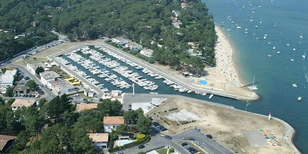 Port de La Vigne, marina in Lège-Cap-Ferret, France