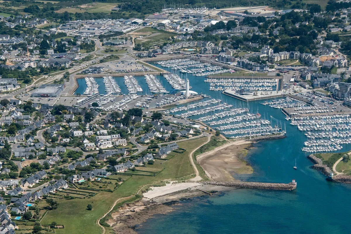 Port du Crouesty, marina in Kerners, France — photo 3