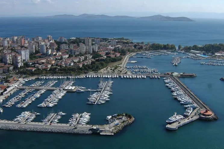 Setur Fenerbahçe Marina in Kadıköy, Turkey — photo 2