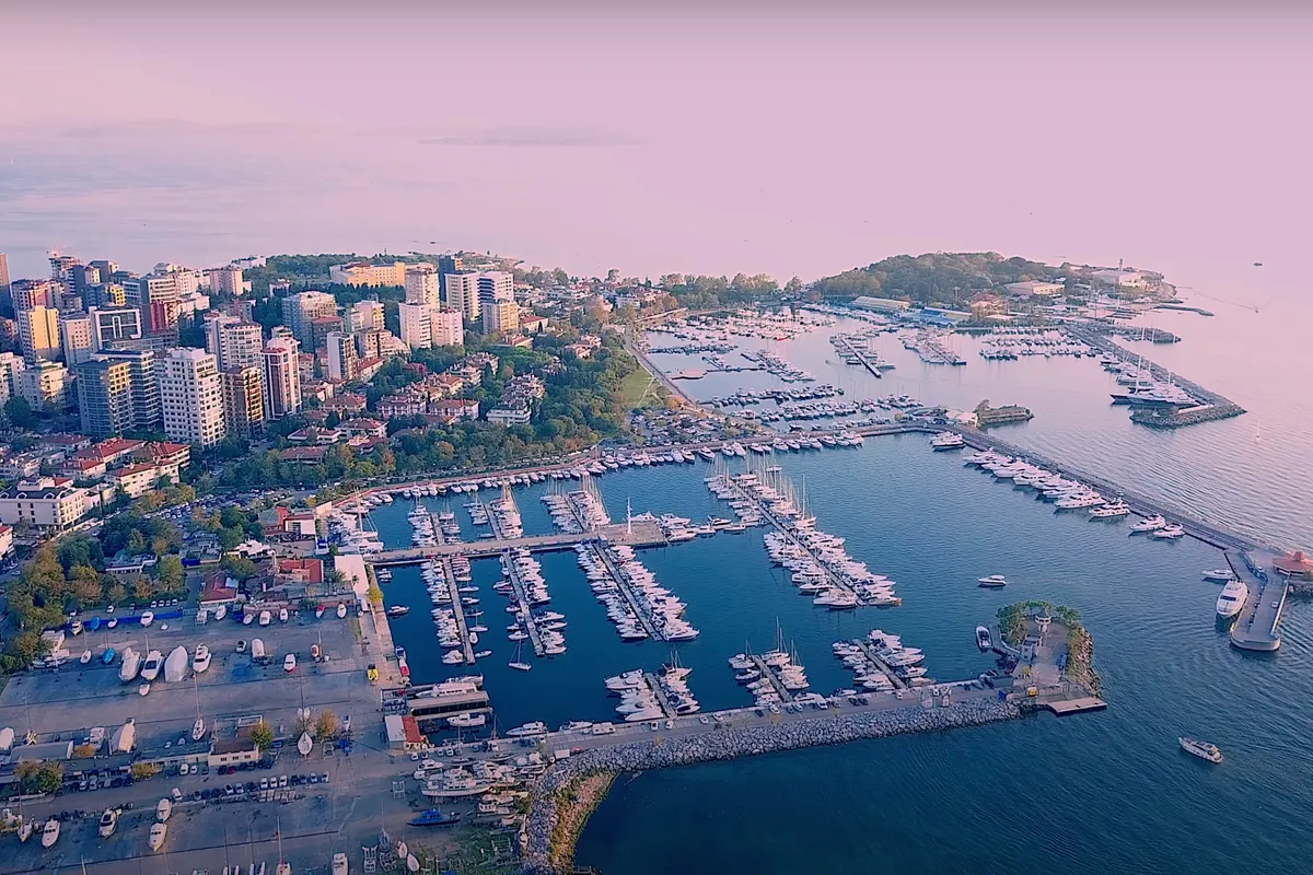 Setur Fenerbahçe Marina in Kadıköy, Turkey — photo 4