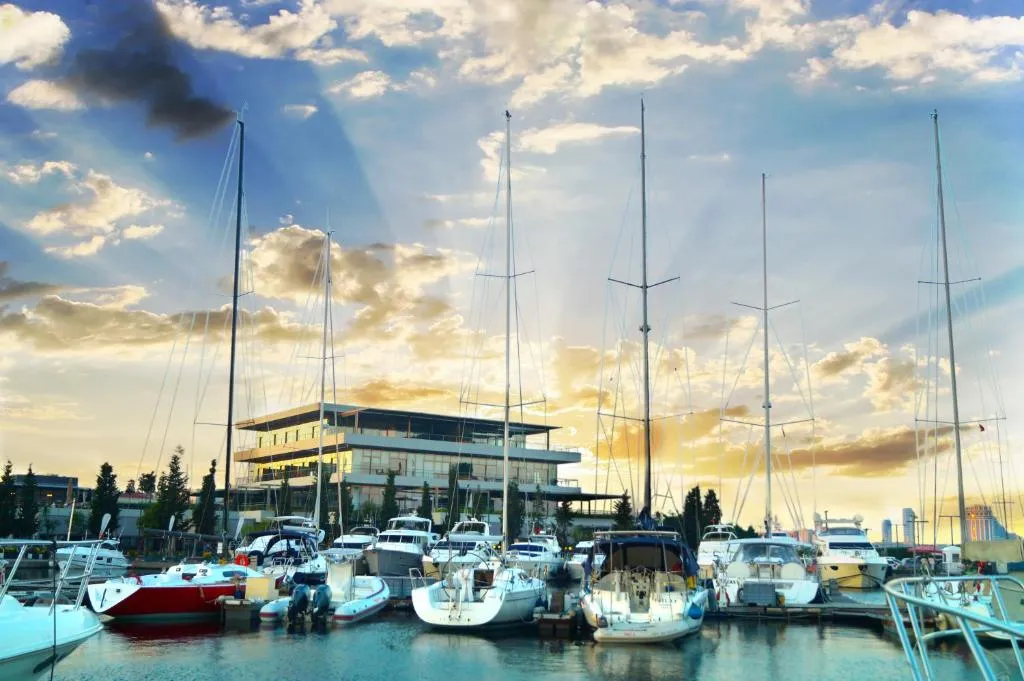Ataköy Marina in Bakırköy, Turkey — photo 5