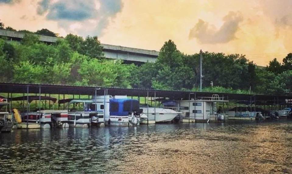 Benson Marina/ Bar and Grill, marina in Frankfort, United States — photo 2