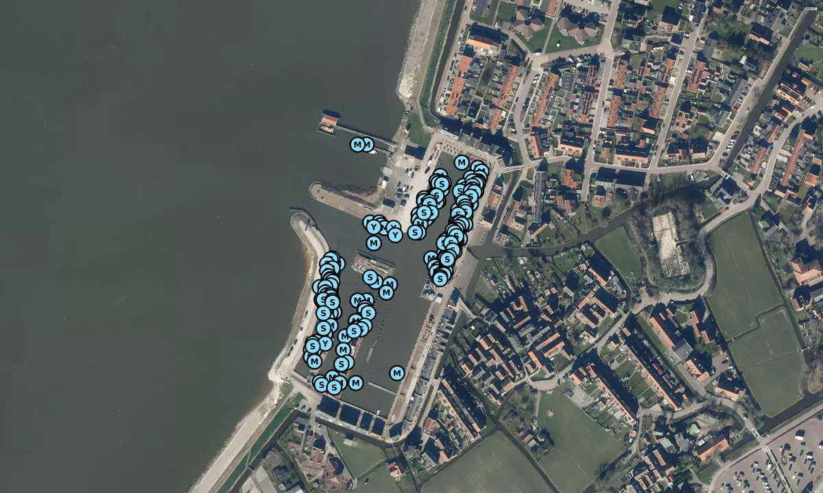 Marken Harbour, marina in Marken, Netherlands — photo 3