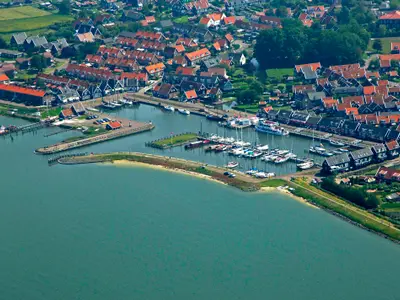 Marken Harbour, marina in Marken, Netherlands — photo 5