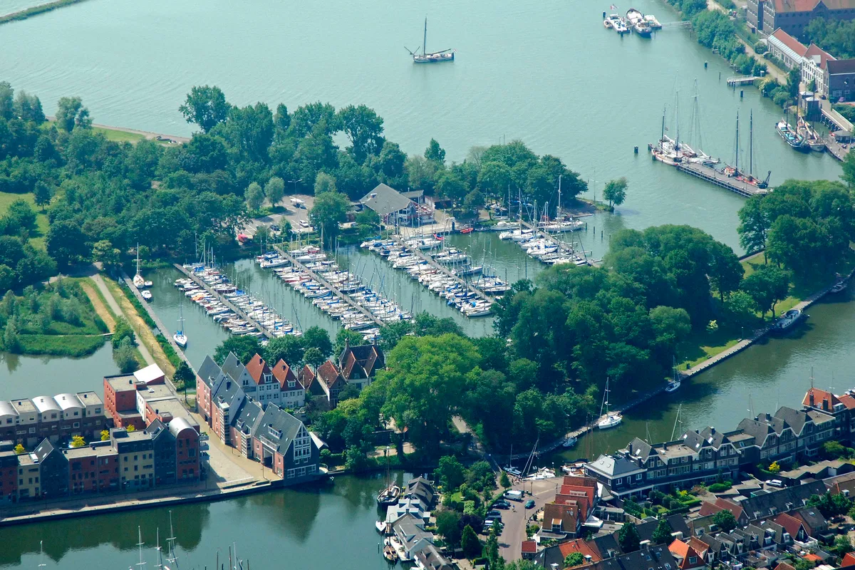 Vluchthaven, marina in Hoorn, Netherlands — photo 2