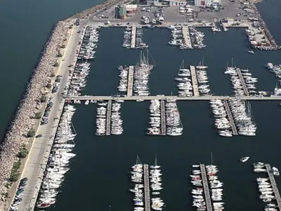 Porto Turistico di Oristano - Marina di Torregrande in Cabras, Italy — photo 3