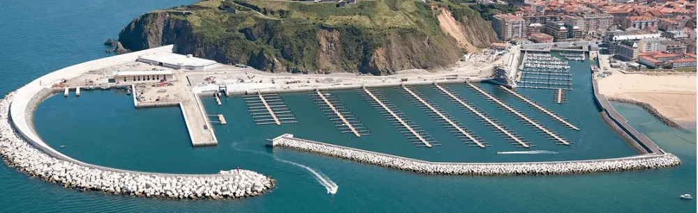 Puerto deportivo de Laredo, marina in Laredo, Spain