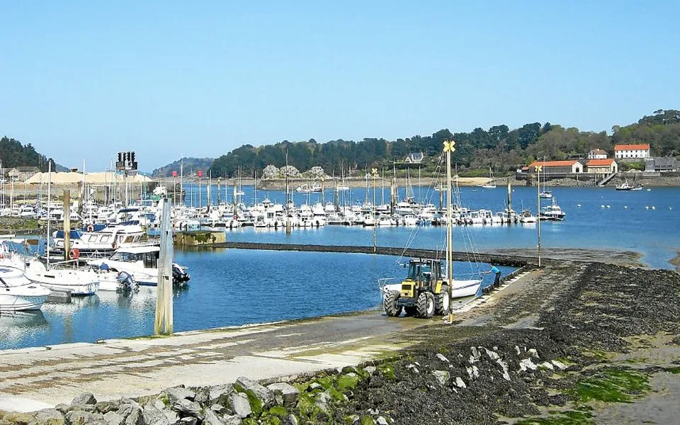Port de plaisance, marina in Tréguier, France — photo 7