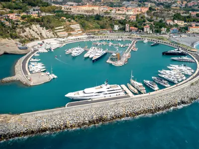 Cala del Forte, marina in Ventimiglia, Italy — photo 2