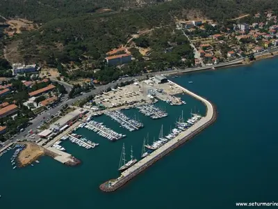 Ayvalık Marina in Ayvalık, Turkey — photo 3