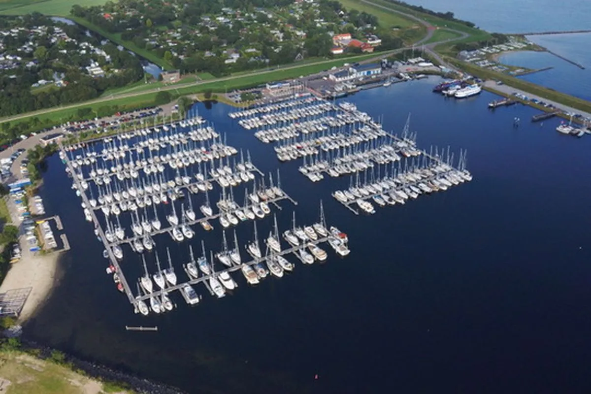 WSV Den Osse, marina in Brouwershaven, Netherlands — photo 7
