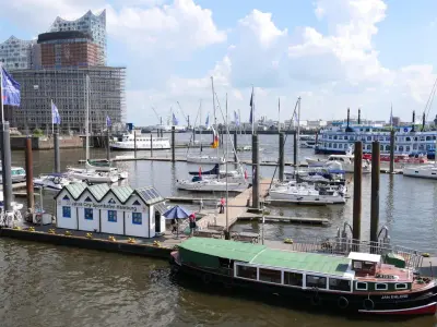 City Sporthafen Hamburg, marina in Hamburg, Germany — photo 5