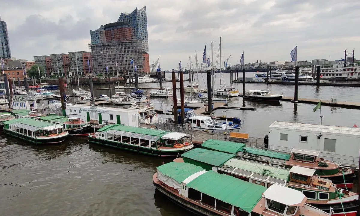 City Sporthafen Hamburg, marina in Hamburg, Germany — photo 8
