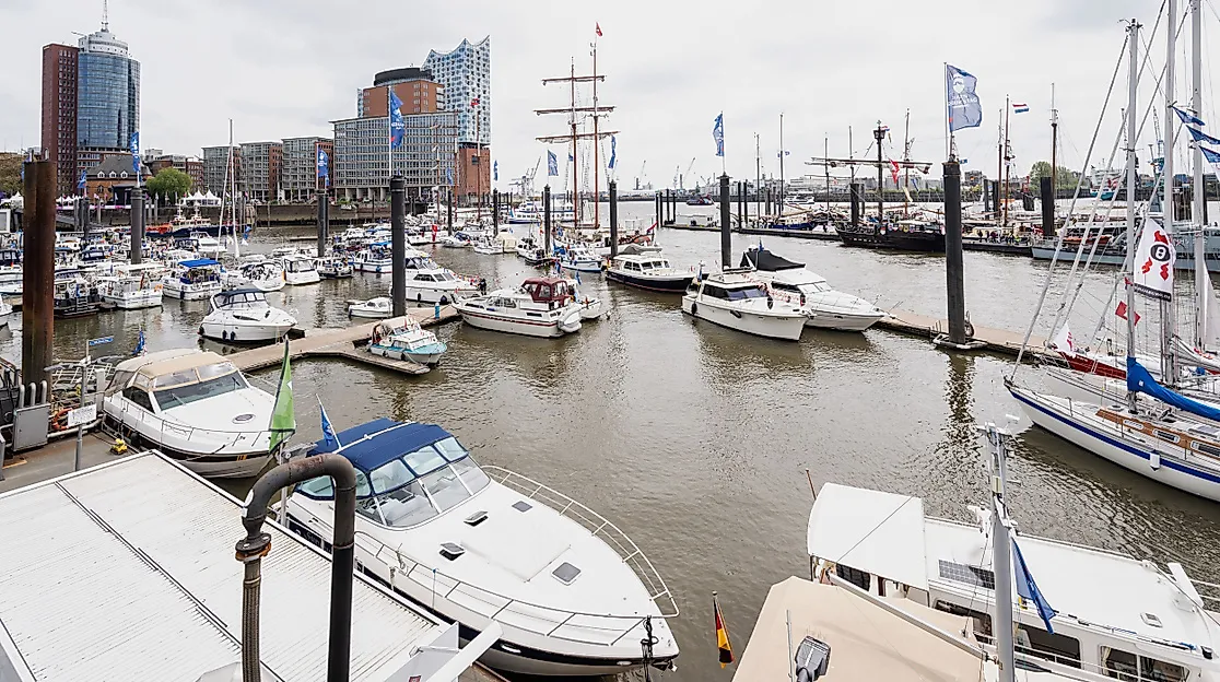 City Sporthafen Hamburg, marina in Hamburg, Germany — photo 2