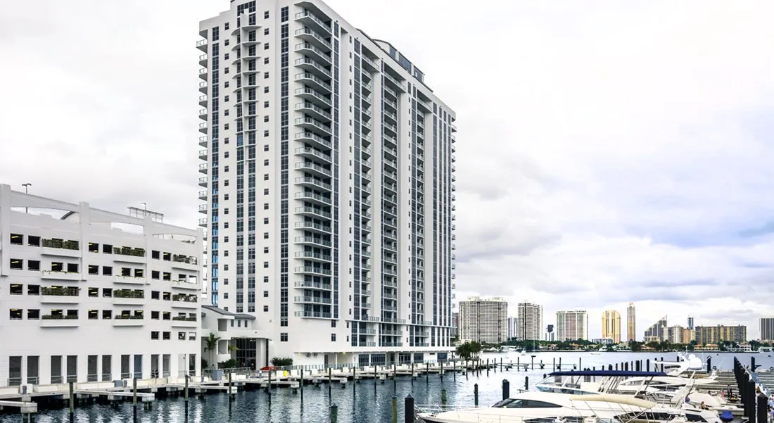 Marina Palms Yacht Club & Residences in North Miami Beach, United States — photo 2