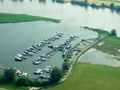 Zeil- en Motorbootvereniging Deventer Marina in Deventer, Netherlands — photo 3