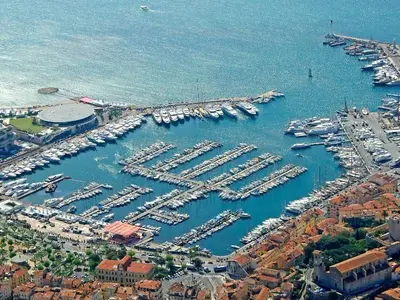 Port de Cannes-Marina, marina in Mandelieu-la-Napoule, France — photo 3