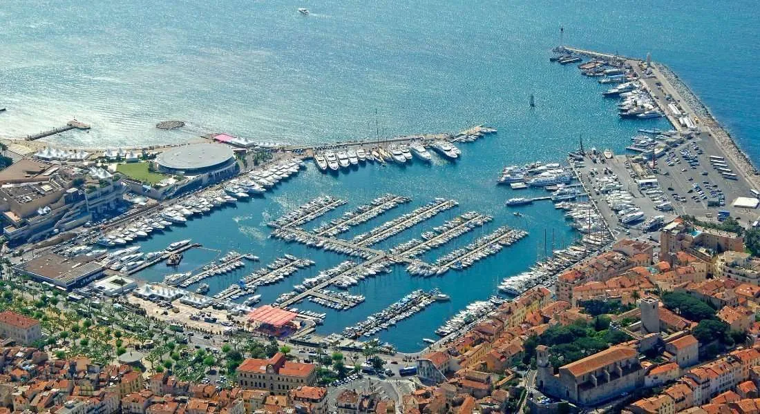 Port de Cannes-Marina, marina in Mandelieu-la-Napoule, France — photo 3