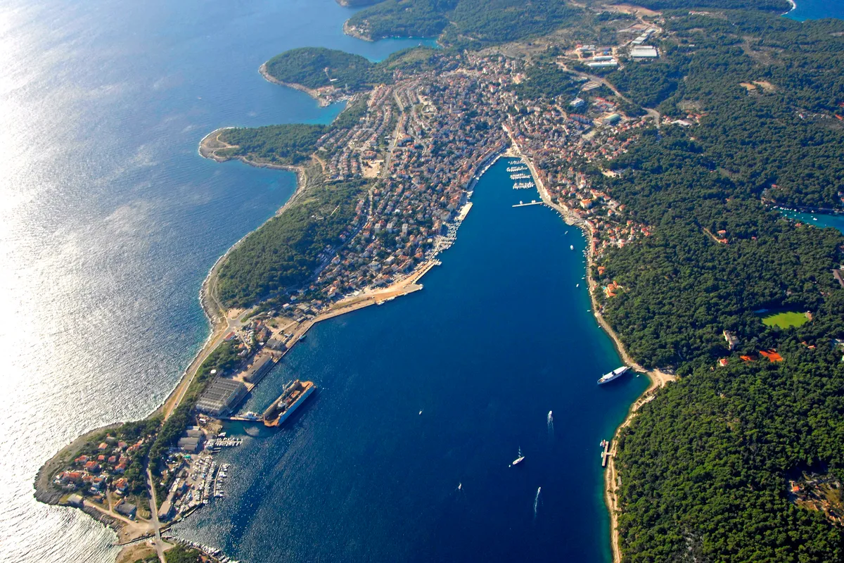 Ankerplatz Ilovik, marina in Veli Lošinj, Croatia — photo 6