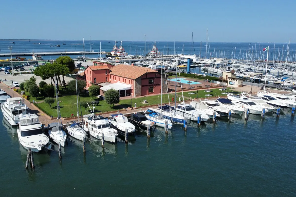 Porto Turistico Sporting Club Darsena le Saline, marina in Chioggia, Italy — photo 2