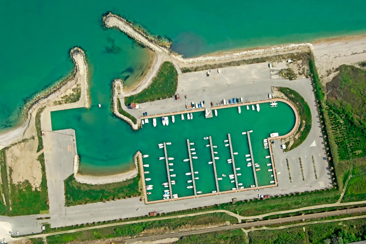 Marina del Sole in Cagliari, Italy — photo 2