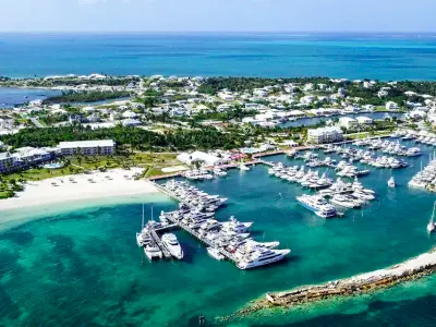 Harbour View Marina in Central Abaco, Bahamas — photo 3