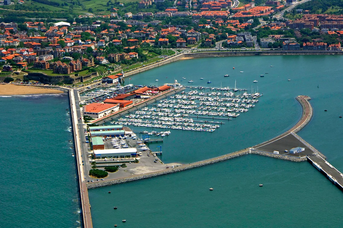 Abrako kirol portua / Puerto Deportivo del Abra, marina in Getxo, Spain — photo 2