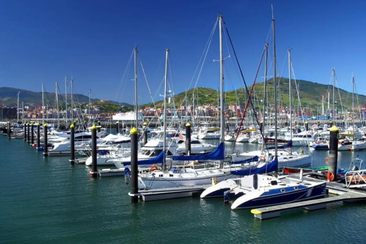 Abrako kirol portua / Puerto Deportivo del Abra, marina in Getxo, Spain