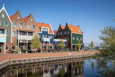 WV Volendam Marina in Volendam, Netherlands — photo 3