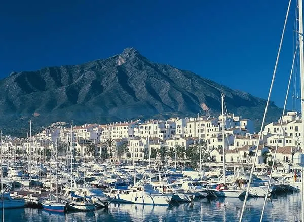 Puerto Deportivo José Banus, marina in Marbella, Spain — photo 2