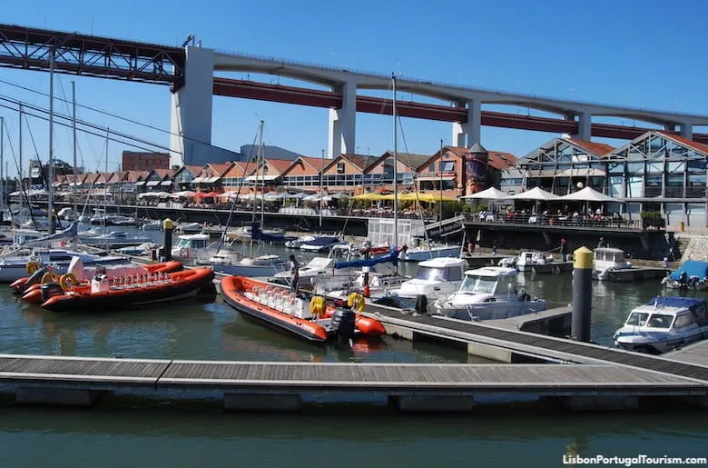 Santo Amaro Dock, marina in Lisbon, Portugal — photo 2