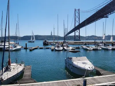 Santo Amaro Dock, marina in Lisbon, Portugal — photo 3