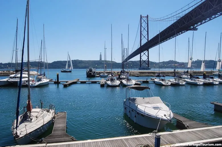 Santo Amaro Dock, marina in Lisbon, Portugal — photo 3