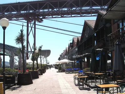 Santo Amaro Dock, marina in Lisbon, Portugal — photo 4