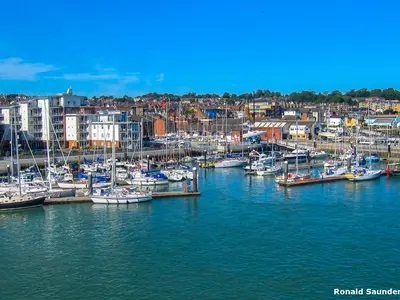 Shepards Wharf Marina in Cowes, United Kingdom — photo 4