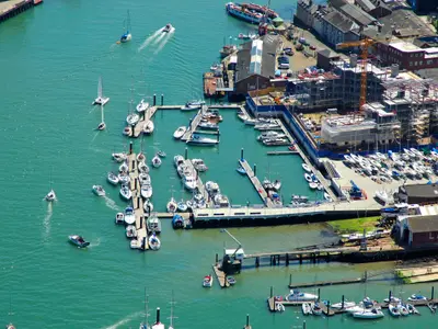 Shepards Wharf Marina in Cowes, United Kingdom — photo 3