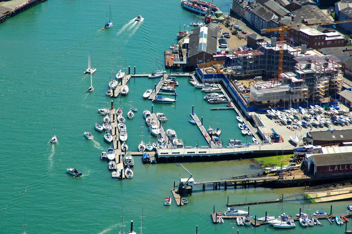 Shepards Wharf Marina in Cowes, United Kingdom — photo 3
