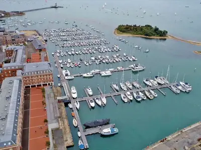 Royal Clarence Marina in Gosport, United Kingdom — photo 5