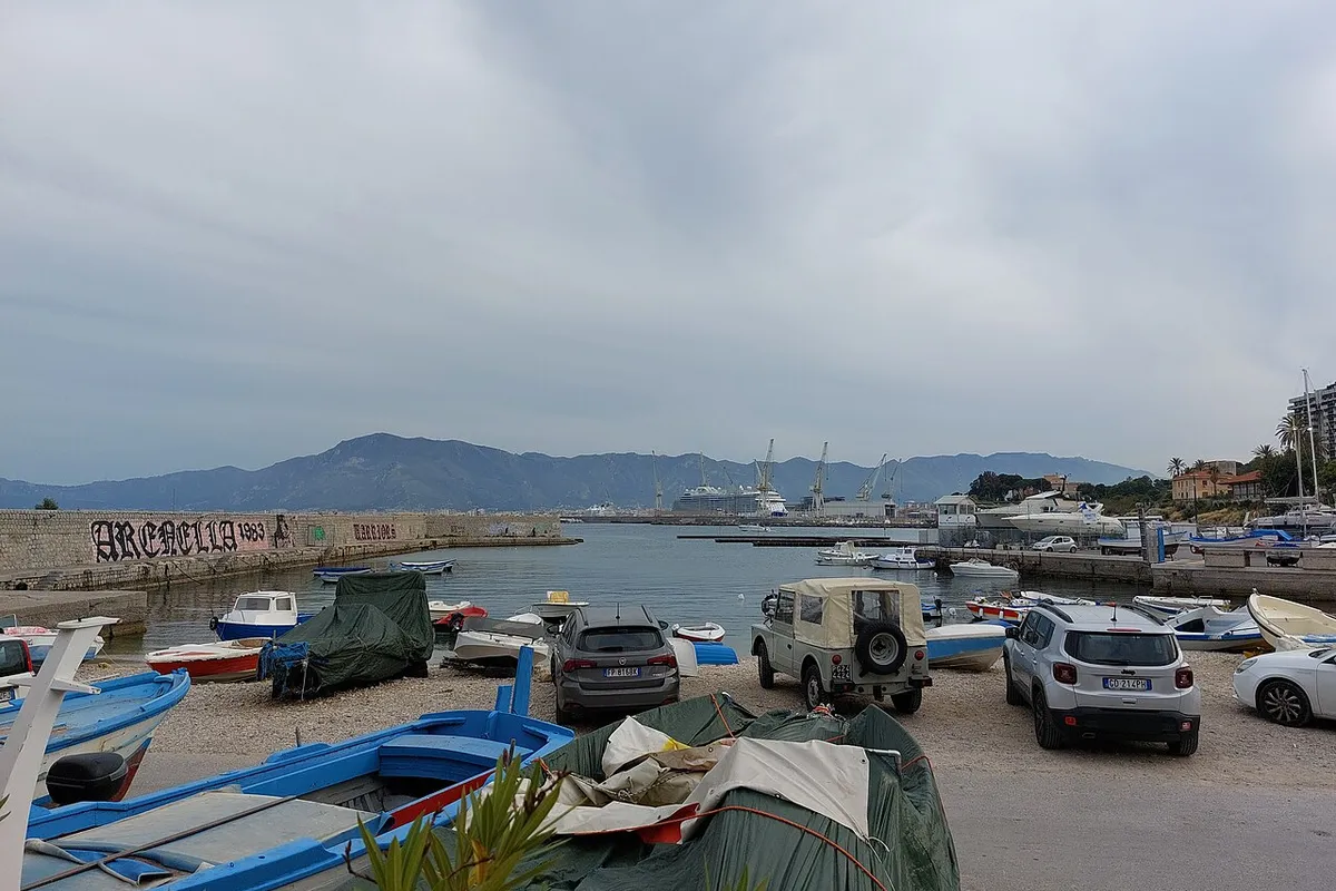 Porto dell'Arenella, marina in Palermo, Italy — photo 4