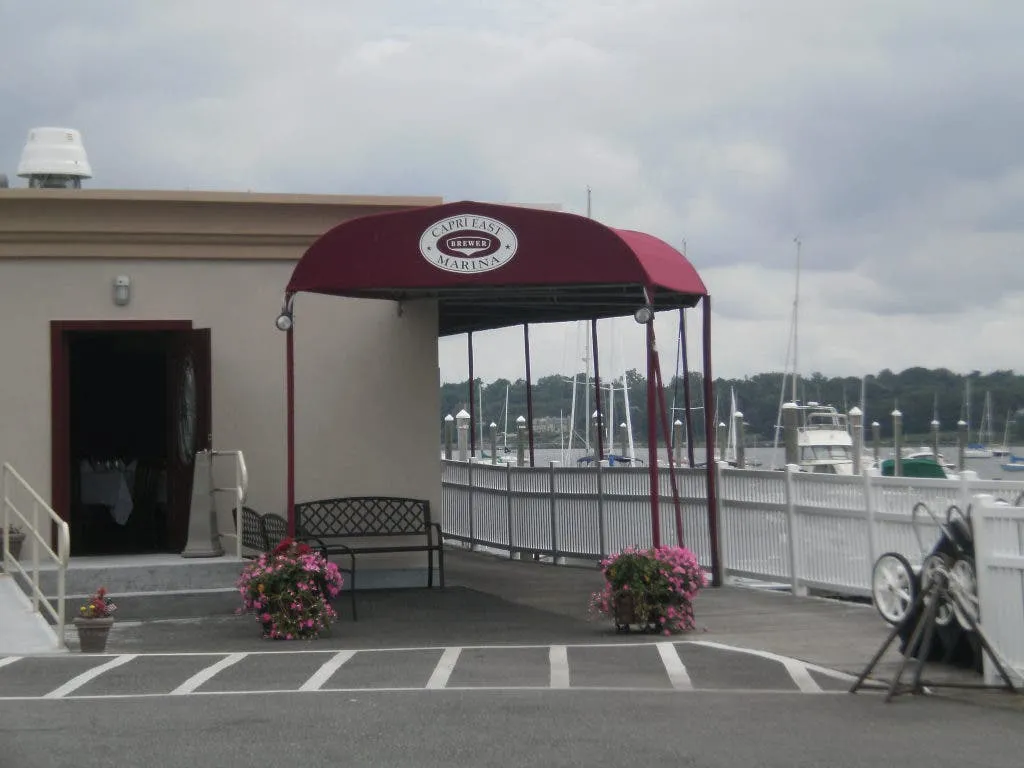 Brewer Capri Marina West in Village of Manorhaven, United States — photo 4