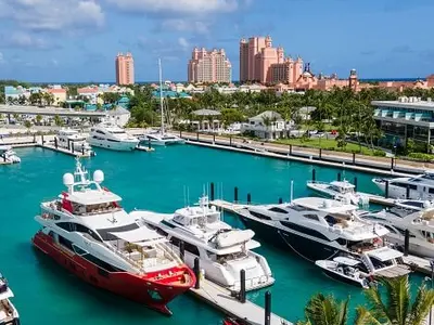 Hurricane Hole Marina in Nassau, Bahamas — photo 2