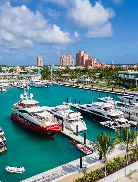 Hurricane Hole Marina in Nassau, Bahamas — photo 2