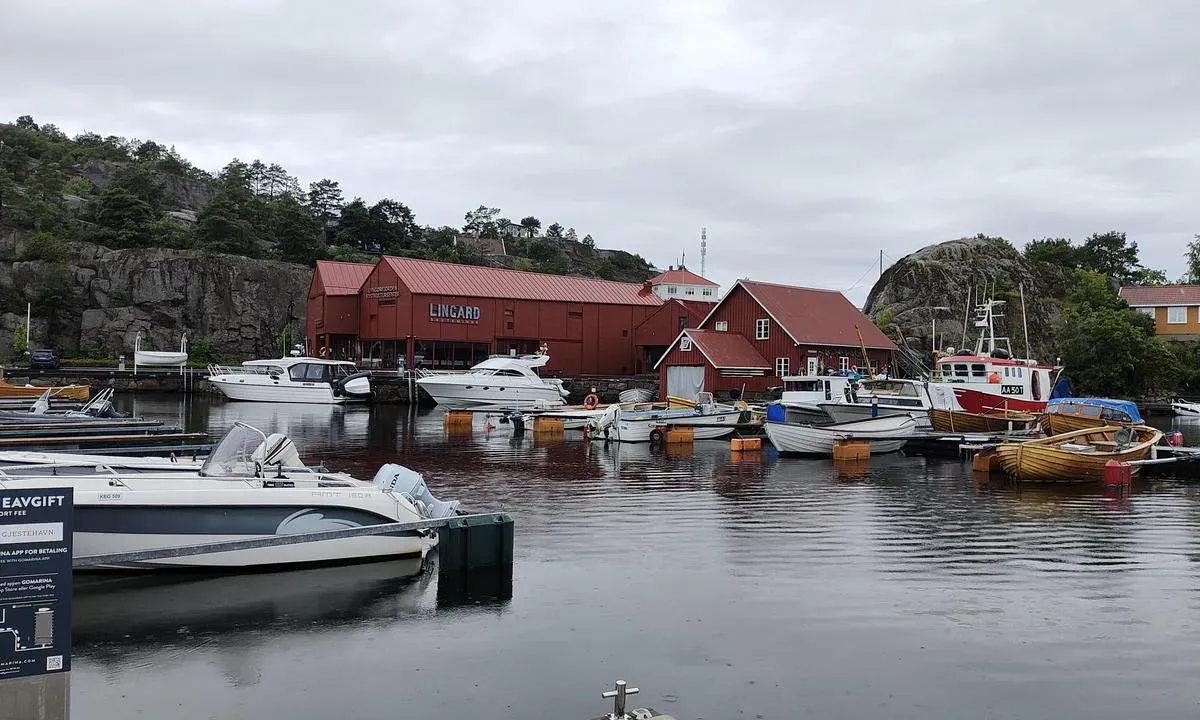 Tvedestrand gjestehavn, marina in Tvedestrand, Norway — photo 2