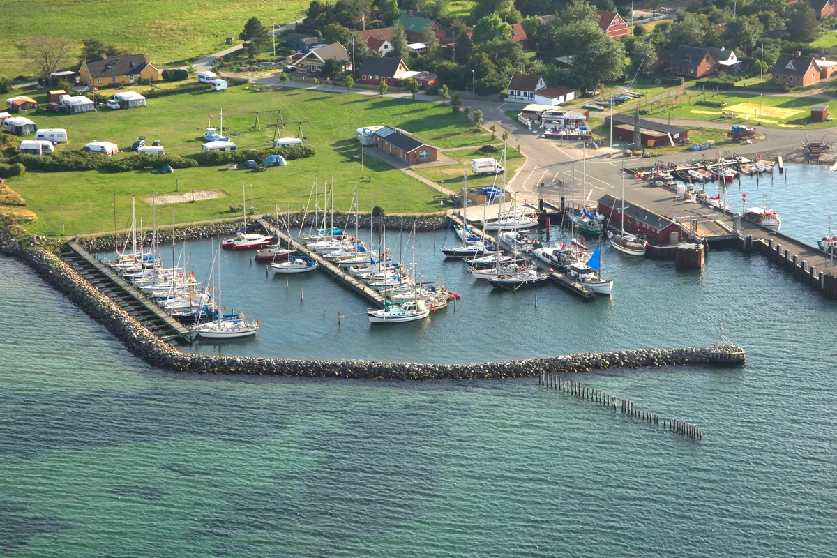 Omø Lystbådehavn, marina in Omø By, Denmark — photo 3
