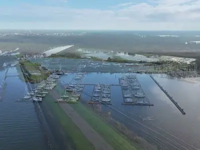 Oostvaardersdiep Marina in Almere, Netherlands — photo 2