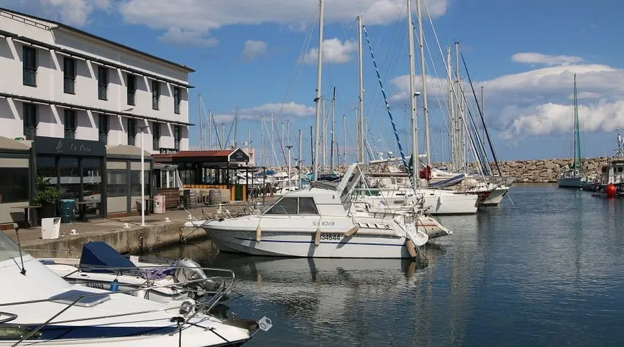 Port Toga, marina in Ville-di-Pietrabugno, France — photo 4