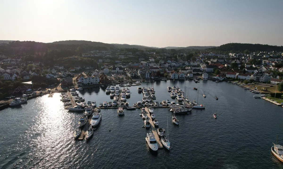 Lillesand gjestehavn, marina in Lillesand, Norway — photo 5