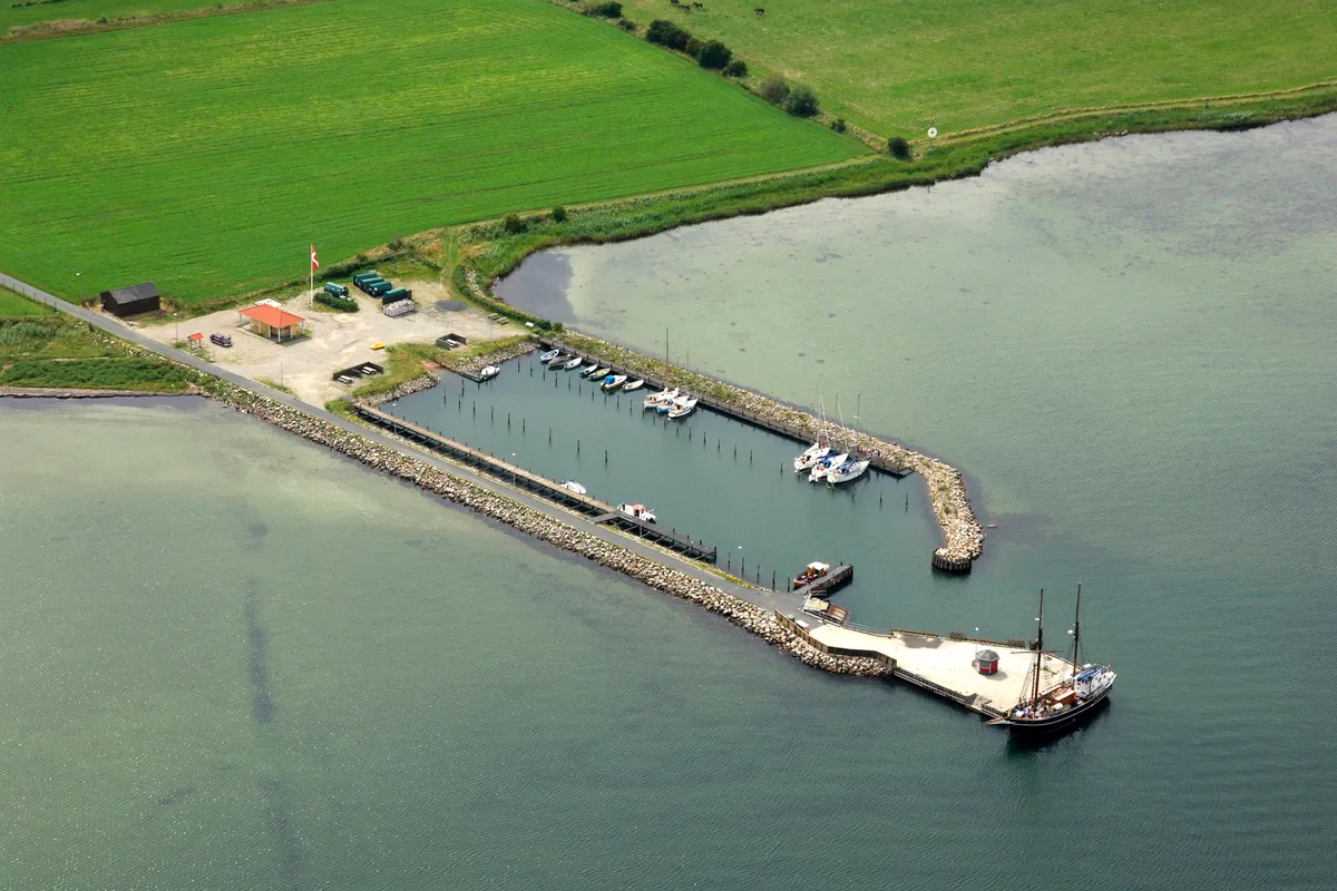 Skarø Havn, marina in Skarø By, Denmark — photo 3